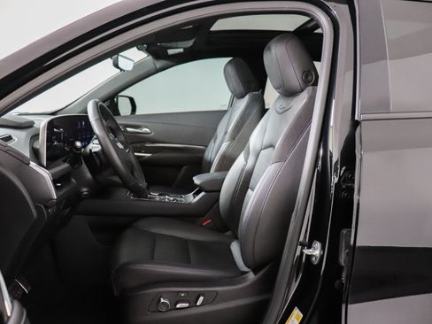 Certified 2025 Cadillac XT4 Sport AWD/4WD image 15