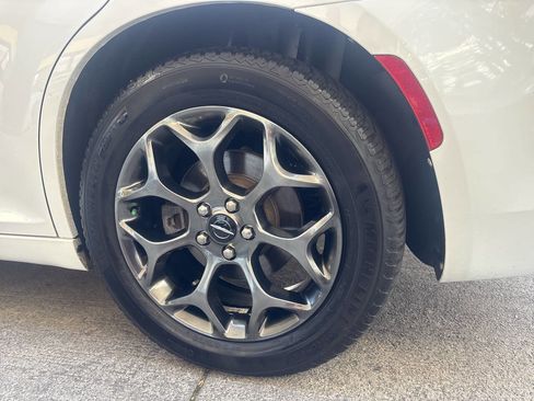 Used 2015 Chrysler 300 S w/ 300S Premium Group image 17