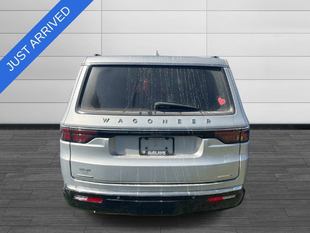 Used 2022 Jeep Wagoneer Series II AWD/4WD image 3