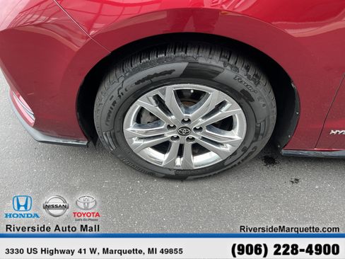 Used 2021 Toyota Sienna XSE AWD/4WD image 11