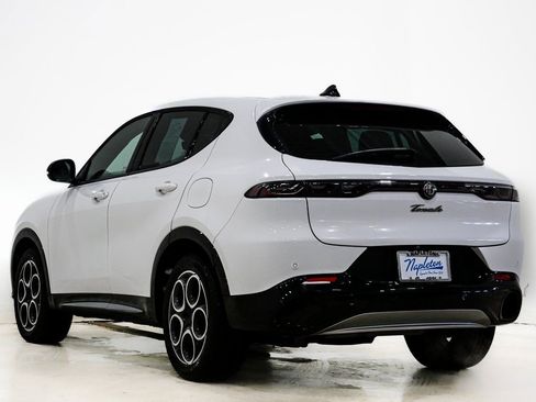 Used 2024 Alfa Romeo Tonale Ti image 9