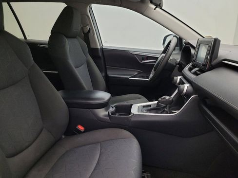 Used 2022 Toyota RAV4 XLE AWD/4WD image 21