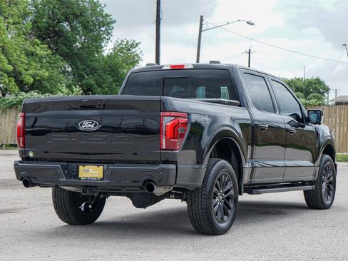 Used 2024 Ford F150 Lariat w/ FX4 Off-Road Package image 5