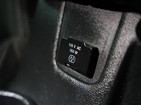 Used 2017 Jeep Wrangler Sahara AWD/4WD image 27