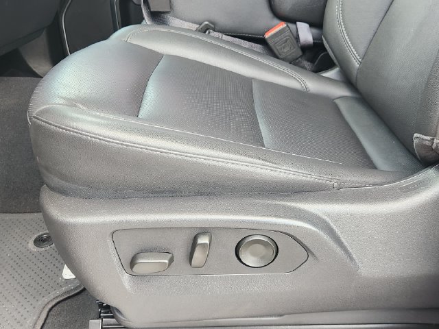 Used 2025 GMC Sierra 1500 SLT RWD image 23