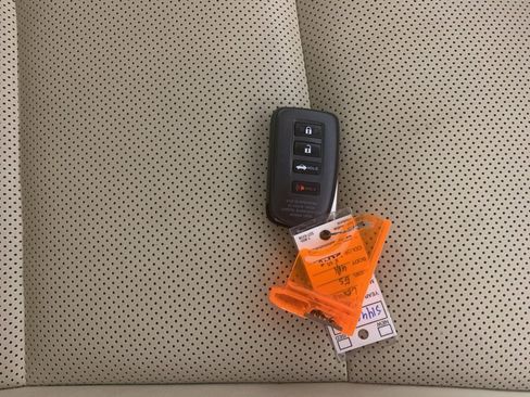 Used 2016 Lexus ES 350 w/ Premium Package w/Wood Trim image 44