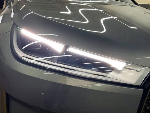 Used 2023 BMW iX xDrive50 image 30