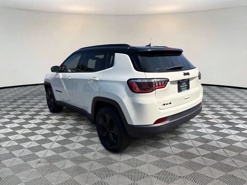 Used 2019 Jeep Compass Latitude AWD/4WD image 5