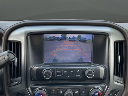 Used 2015 Chevrolet Silverado 1500 LTZ AWD/4WD image 35