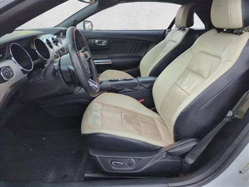 Used 2017 Ford Mustang Premium image 11