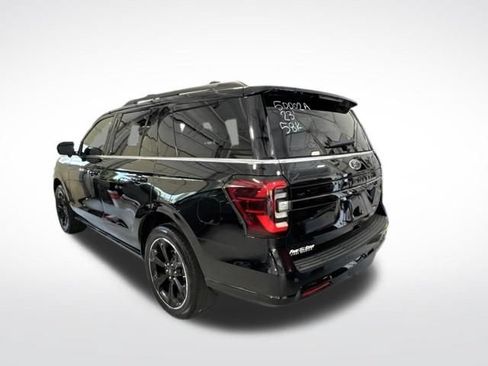 Used 2023 Ford Expedition Limited RWD image 5