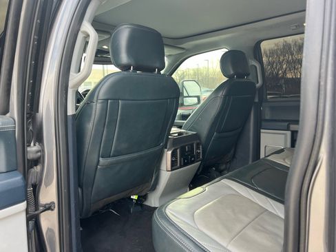 Used 2022 Ford F250 Limited image 16