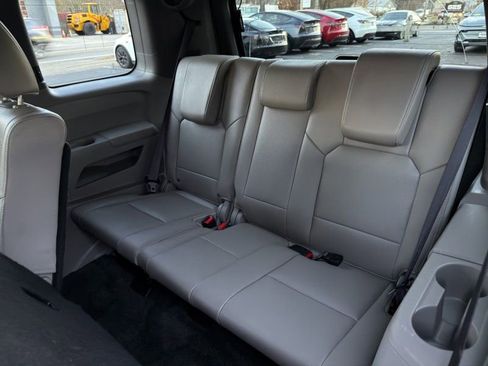 Used 2014 Honda Pilot Touring image 23