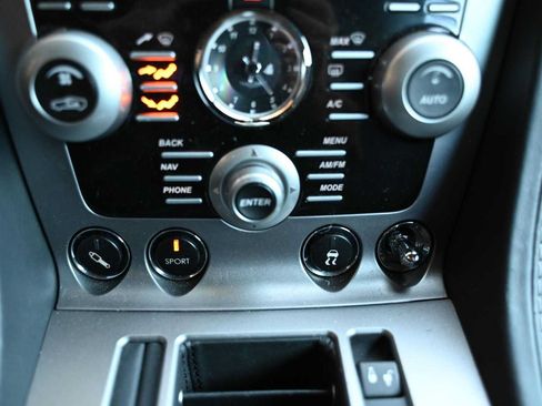 Used 2009 Aston Martin DBS Coupe RWD image 14