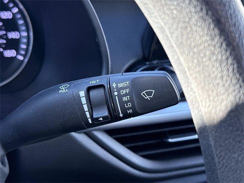 Used 2023 Kia Forte LXS w/ LXS Technology Package image 25