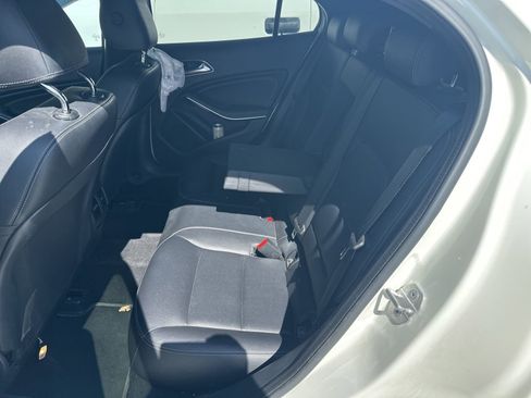 Used 2018 Mercedes-Benz GLA 250 4MATIC image 12