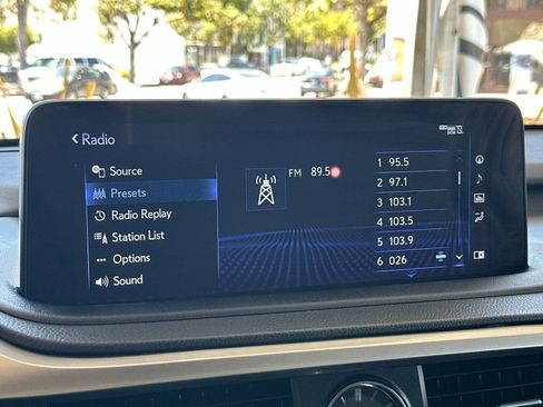 Used 2021 Lexus RX 450h AWD w/ Premium Package image 21