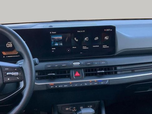 Used 2025 Kia K4 FWD image 7