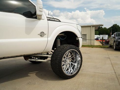 Used 2016 Ford F250 Platinum AWD/4WD image 19