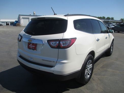 Used 2015 Chevrolet Traverse LT FWD image 5