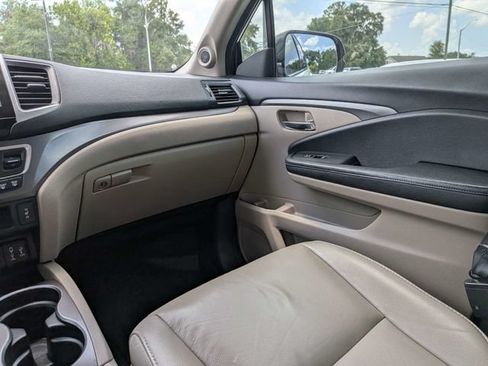 Used 2017 Honda Pilot EX-L image 16