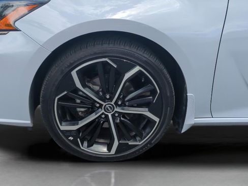 Used 2024 Nissan Altima 2.5 SR image 34