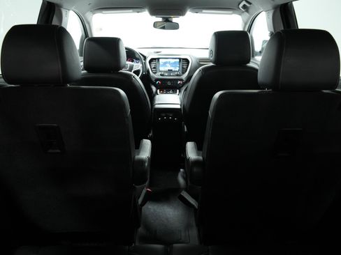 Used 2023 GMC Acadia SLT AWD/4WD image 15
