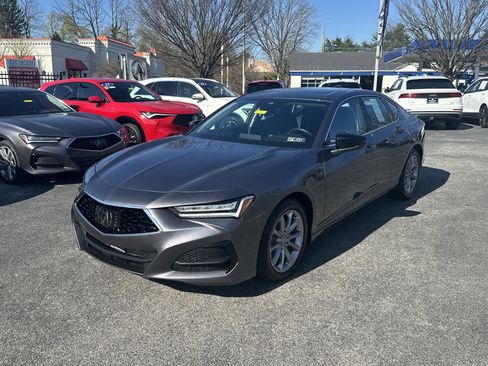 Used 2023 Acura TLX image 2