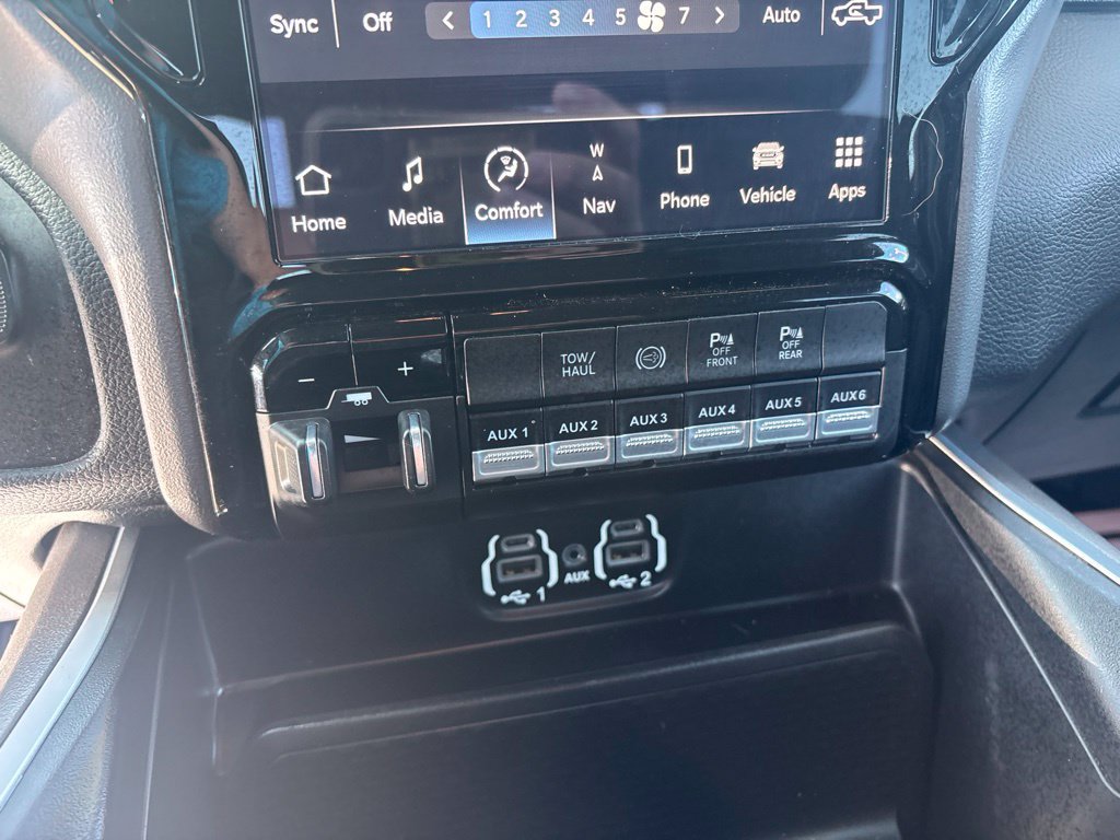Used 2023 RAM 2500 Big Horn w/ Level B Equipment Group AWD/4WD image 28