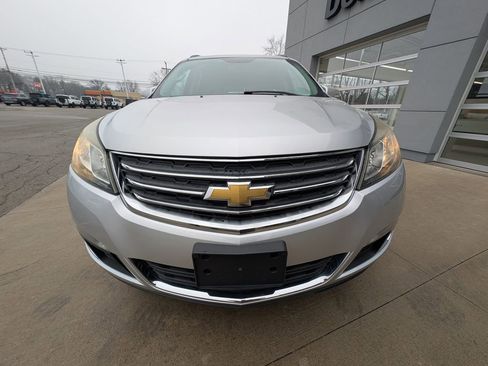 Used 2015 Chevrolet Traverse LT w/ Style and Technology Package image 9