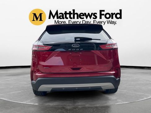 Used 2022 Ford Edge SEL w/ Convenience Package image 4
