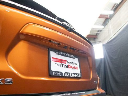 Used 2022 Nissan Kicks SR FWD image 14
