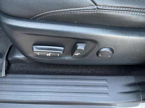 Used 2022 Toyota 4Runner SR5 Premium w/ Moonroof Package image 16