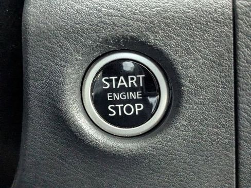 Used 2023 Nissan Frontier S w/ Technology Package image 32