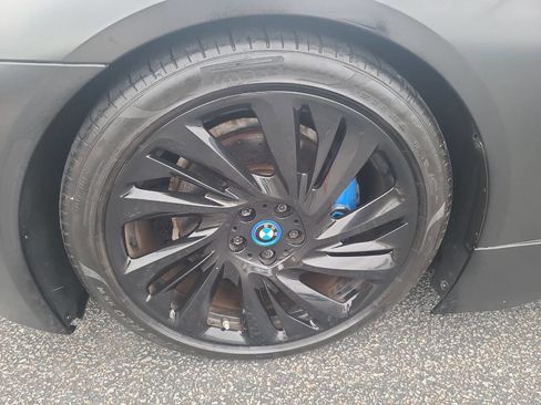 Used 2015 BMW i8 image 12