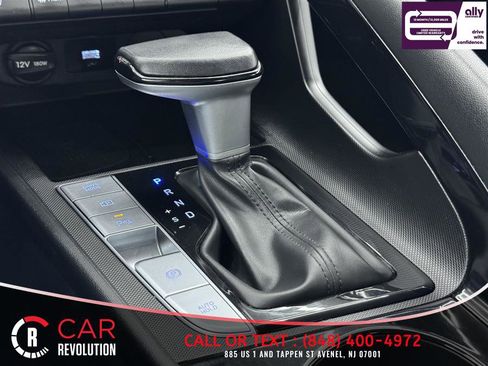 Used 2024 Hyundai Elantra Limited FWD image 35