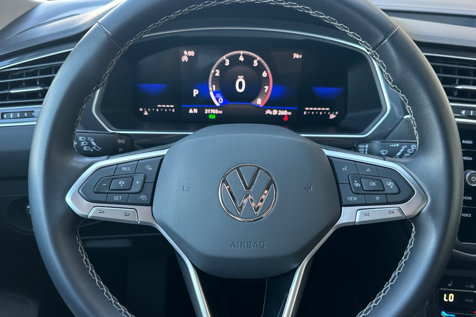 Used 2023 Volkswagen Tiguan SE FWD image 23