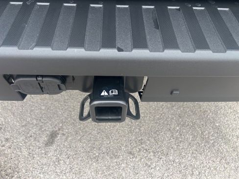 New 2026 Ford Maverick XL image 9