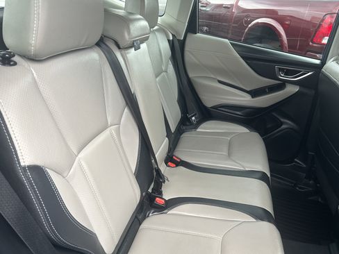 Used 2021 Subaru Forester Limited w/ Popular Package #3 image 9