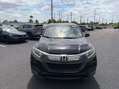 Used 2022 Honda HR-V LX image 2