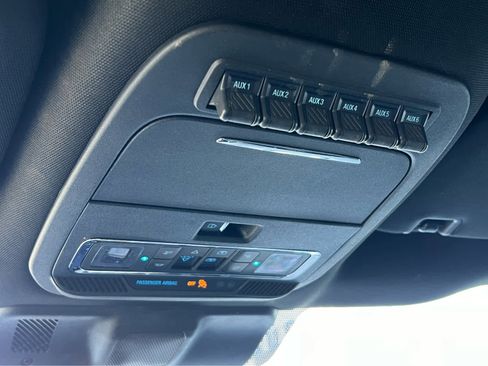 Used 2025 Ford F350 Platinum image 36