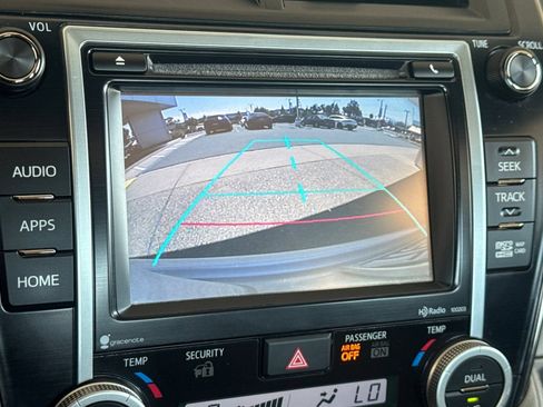 Used 2014 Toyota Camry XLE FWD image 15