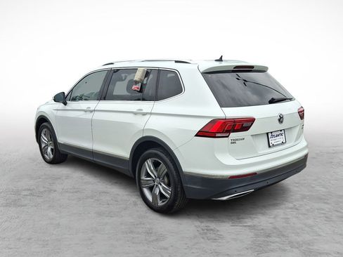 Used 2021 Volkswagen Tiguan SEL image 3