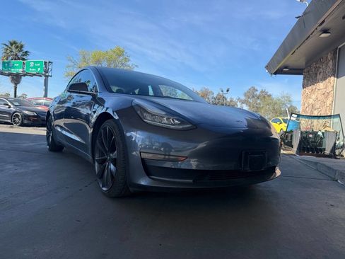 Used 2020 Tesla Model 3 Performance image 9