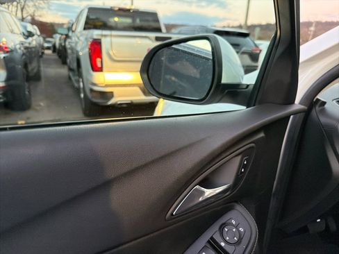 Used 2022 Buick Encore GX Select w/ Sport Touring Package image 18