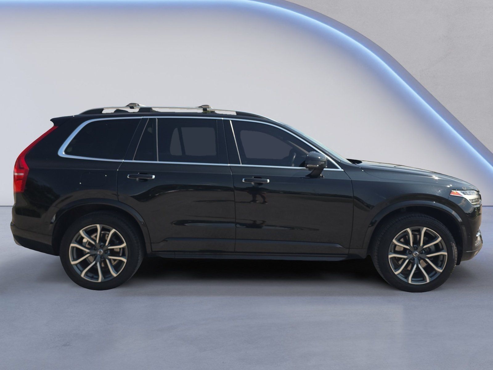 Used 2017 Volvo XC90 T6 Momentum w/ Vision Package AWD/4WD image 7