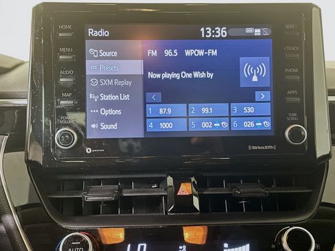 Used 2022 Toyota Corolla LE FWD image 23