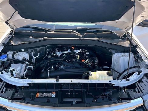 New 2026 Ford Explorer Active w/ Active Comfort Package image 11