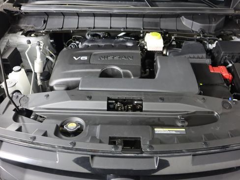 Used 2022 Nissan Pathfinder SL AWD/4WD image 35