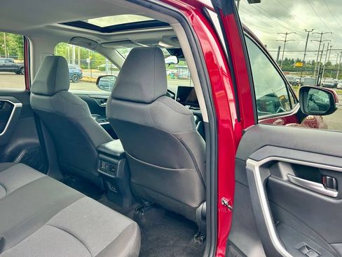 Certified 2025 Toyota RAV4 XLE w/ Convenience Package AWD/4WD image 13